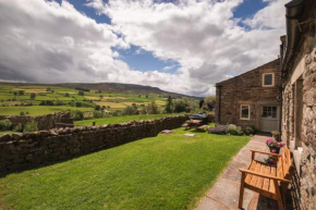 Crow Hall - Luxury Holiday Accommodation